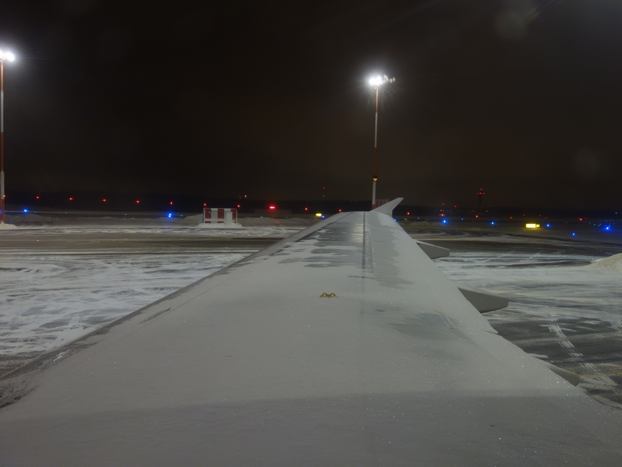 A319に乗ったのはいいのですが 離陸まで3時間も機内に閉じ込められました ヘルシンキ フィンランド の旅行記 ブログ By Nomonomoさん フォートラベル A319に乗ったのはいいのですが 離陸まで3時間も機内に閉じ込められました ヘルシンキ フィンランド の旅行記 ブログ By Nomonomoさん フォートラベル