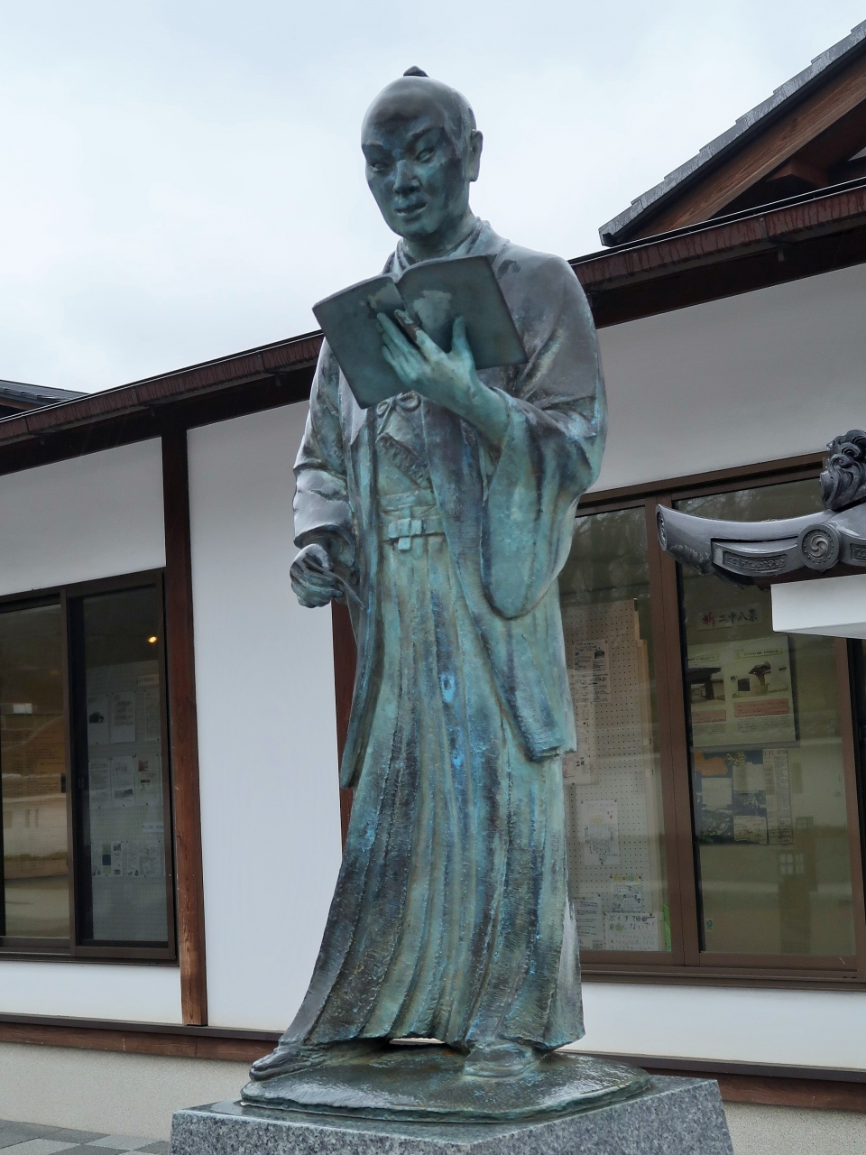 水戸28 水戸城跡-薬医門-移築し現存(水戸一高内)☆大シイが体験した変遷を思い