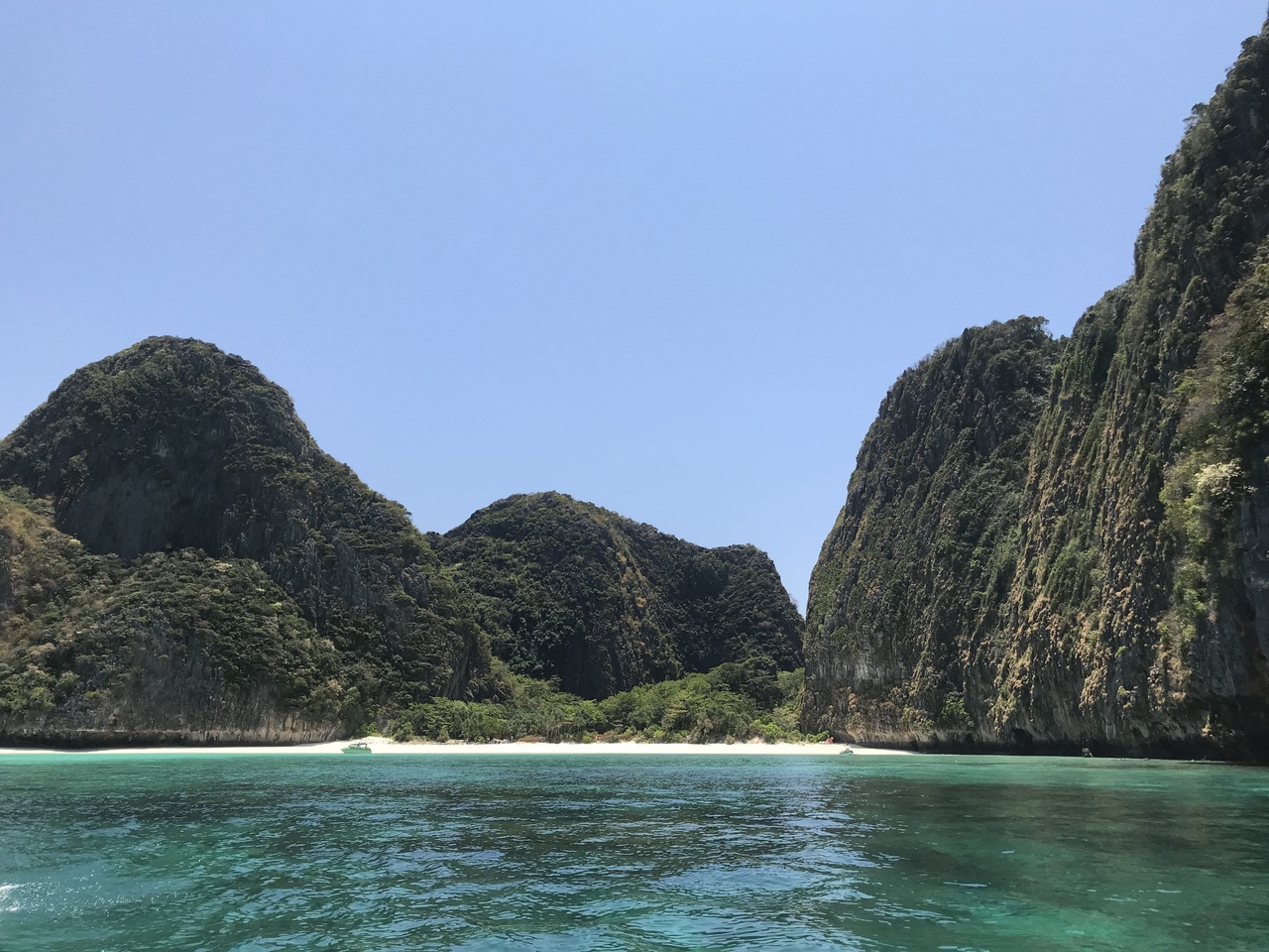 プーケット ピピ島 ピピレイ島ツアーmote Tour編 ピピ島 タイ の旅行記 ブログ By ねこ好きさん フォートラベル