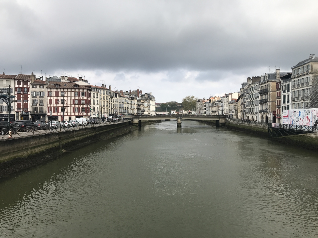 19年 フランス スペイン レンタカーで巡る旅 15 バイヨンヌ バイヨンヌ フランス の旅行記 ブログ By Brad Nomuraさん フォートラベル 19年 フランス スペイン レンタカーで巡る旅 15 バイヨンヌ バイヨンヌ フランス の旅行記 ブログ By Brad Nomuraさん フォートラベル