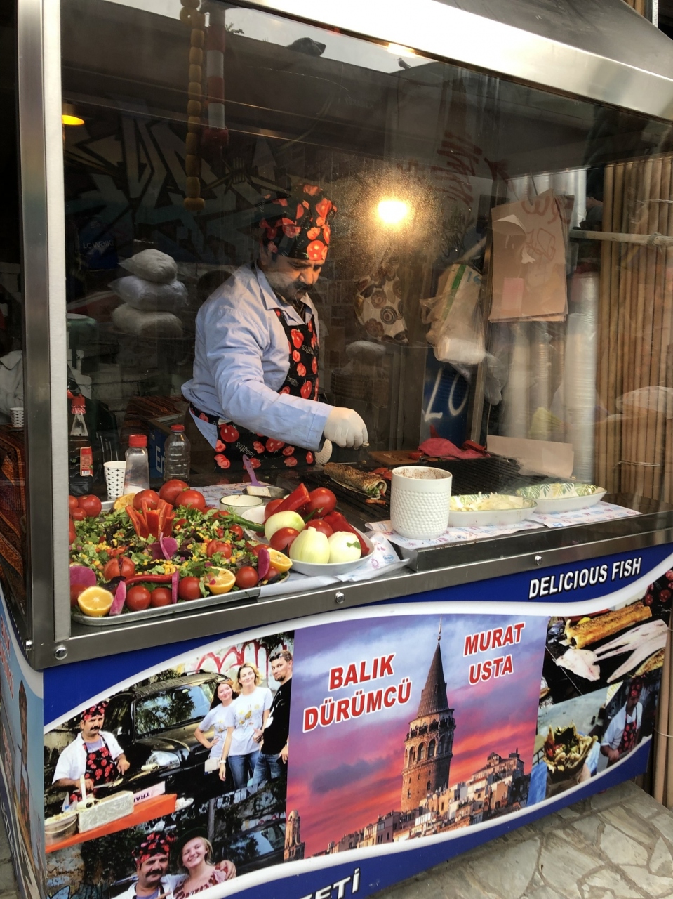 トルコ編 イスタンブール最終日 名物鯖サンドを食べてみた イスタンブール トルコ の旅行記 ブログ By もんろーさん フォートラベル