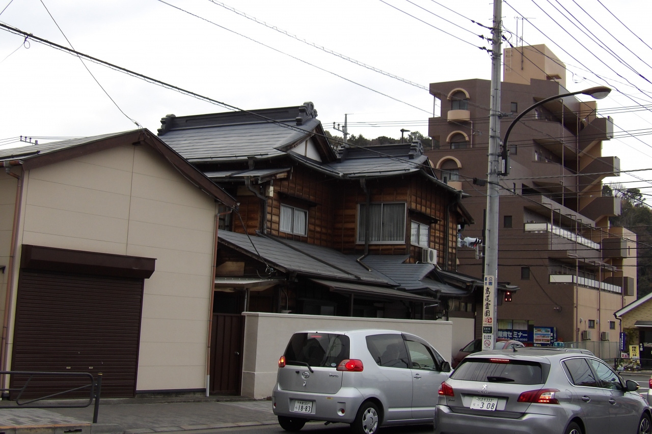 高尾駅西の踏切から甲州街道に出る道路沿い 高尾 八王子 東京 の旅行記 ブログ By ドクターキムルさん フォートラベル