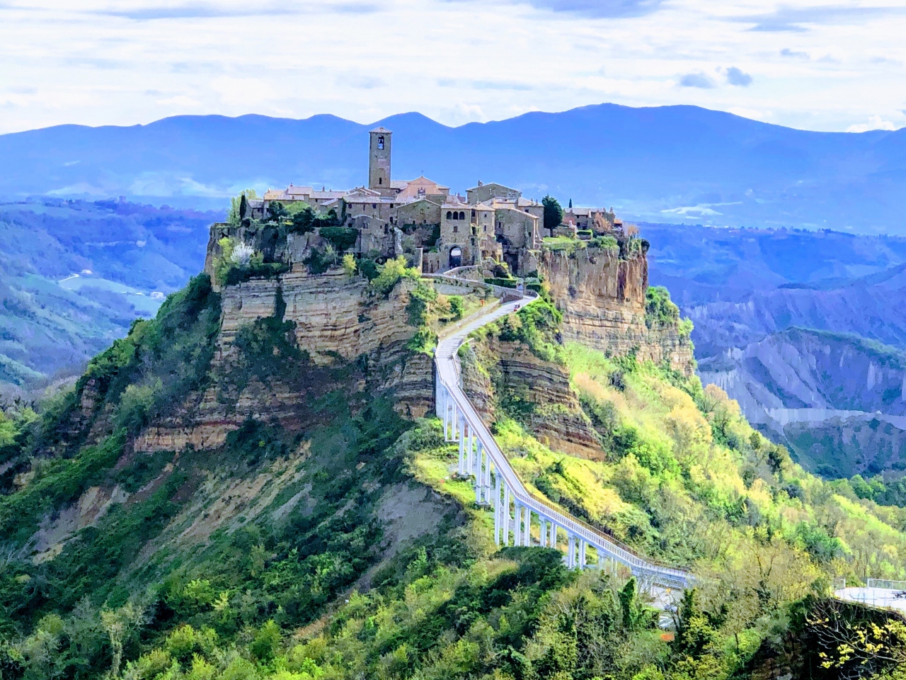 イタリア紀行 10 天空の城のモデルとなった陸の孤島チヴィタ チビタ イタリア の旅行記 ブログ By Alchemistさん フォートラベル
