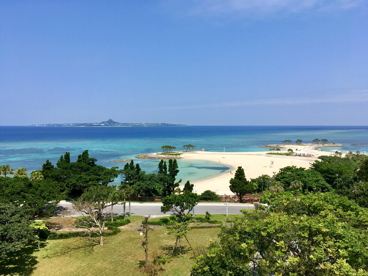 紺碧の海と備瀬のフクギ並木で癒しのひととき 美ら海 本部 今帰仁 沖縄県 の旅行記 ブログ By やえやまじろうさん フォートラベル