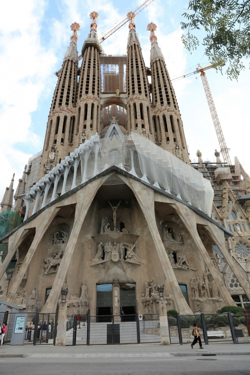 サグラダ ファミリア教会その1 受難のファサード バルセロナ スペイン の旅行記 ブログ By Anasfcさん フォートラベル