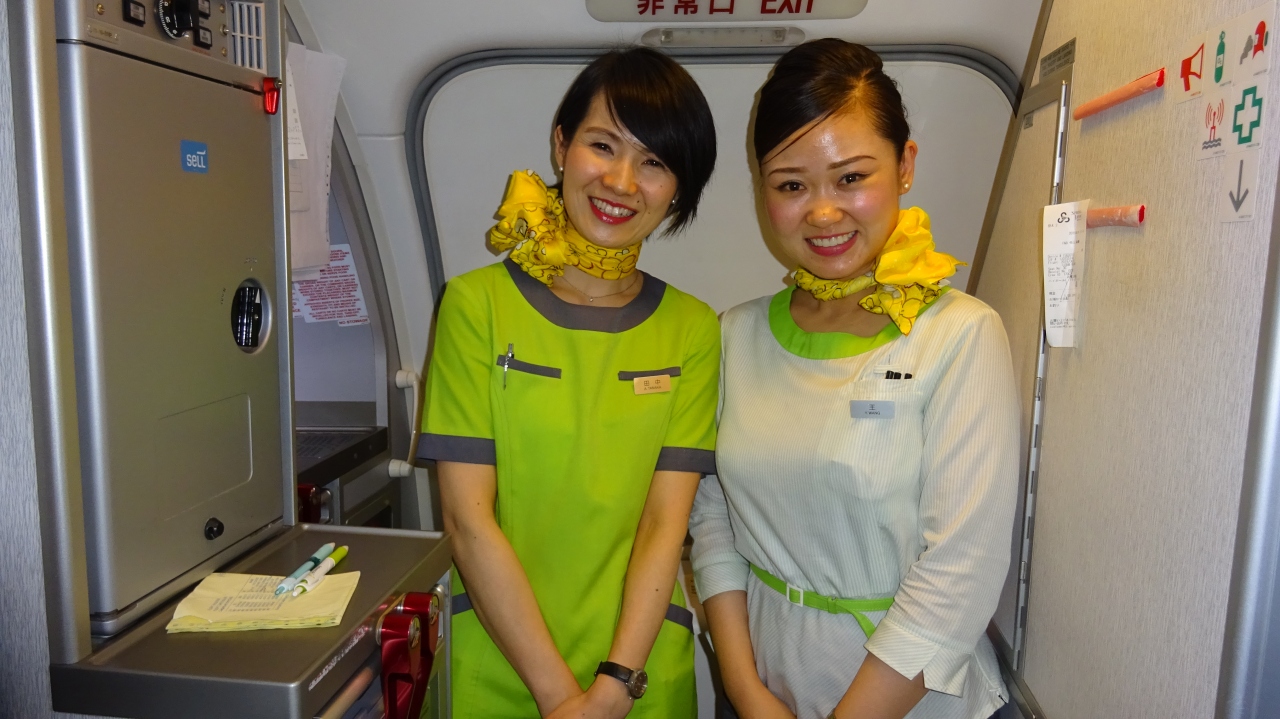 この航空会社のcaが凄い 春秋航空日本 重慶 成田便 Ij358 重慶 中国 の旅行記 ブログ By Samshinobuさん フォートラベル