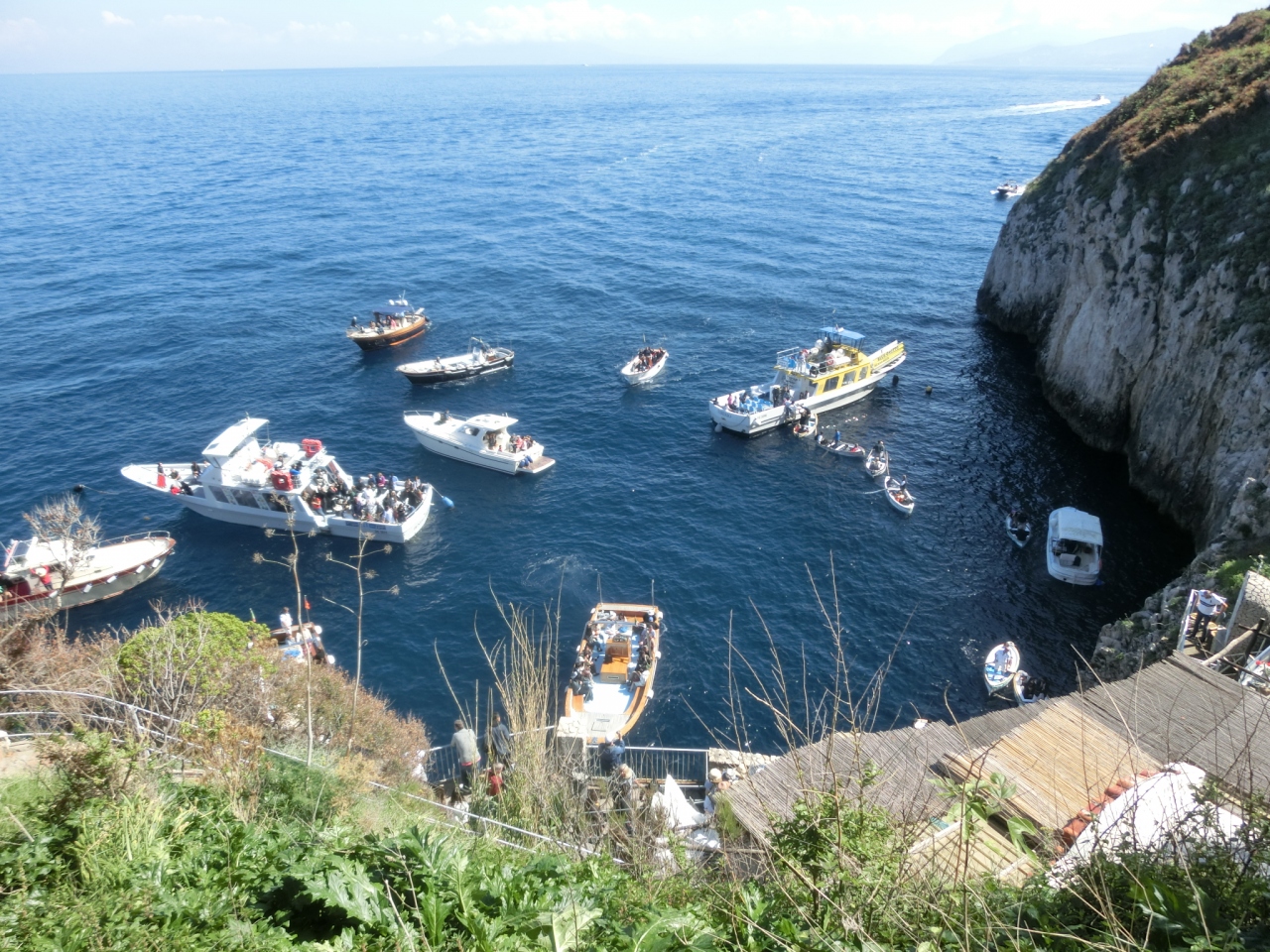 19gw イタリア19 カプリ島 マリーナグランデから陸路で青の洞窟へ カプリ島 イタリア の旅行記 ブログ By はんけんさん フォートラベル 19gw イタリア19 カプリ島 マリーナグランデから陸路で青の洞窟へ カプリ島 イタリア の旅行記 ブログ By はんけんさん フォートラベル