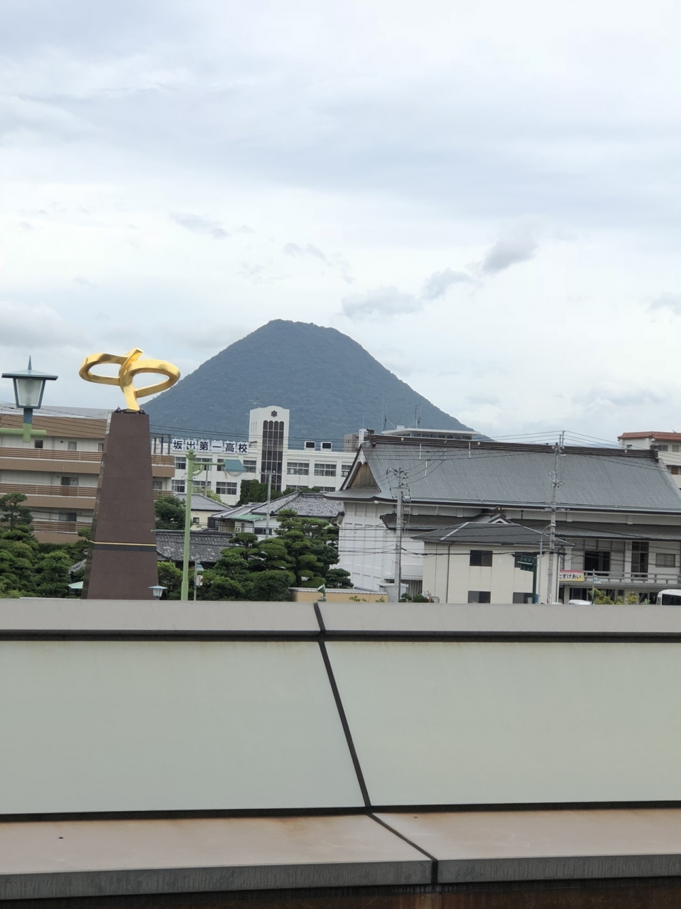 青春18切符で大阪から讃岐うどん日帰り 高松 香川県 の旅行記 ブログ By 焼額山さん フォートラベル 青春18切符で大阪から讃岐うどん日帰り 高松 香川県 の旅行記 ブログ By 焼額山さん フォートラベル