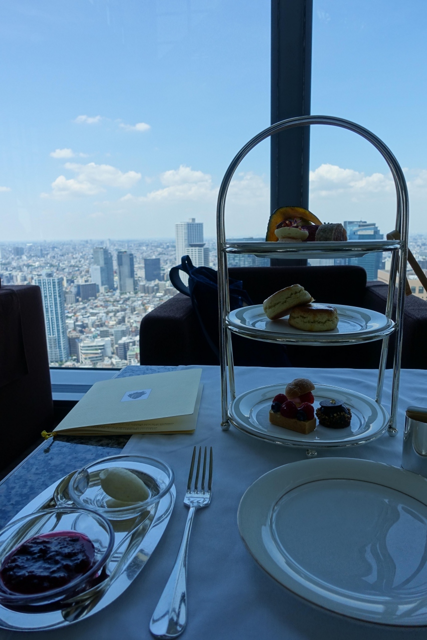 都心の天空で 優雅にアフタヌーンティーを 新宿 東京 の旅行記 ブログ By Tangentさん フォートラベル