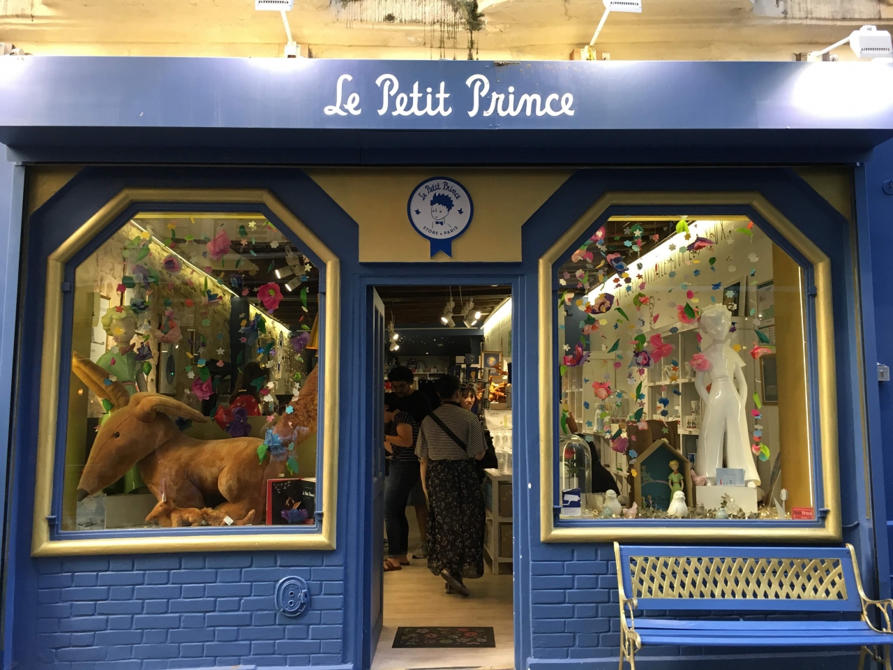２０１９夫婦パリ旅行 星の王子様からセーヌ川沿いのレストランまで初日から大充実 パリ フランス の旅行記 ブログ By Emiさん フォートラベル