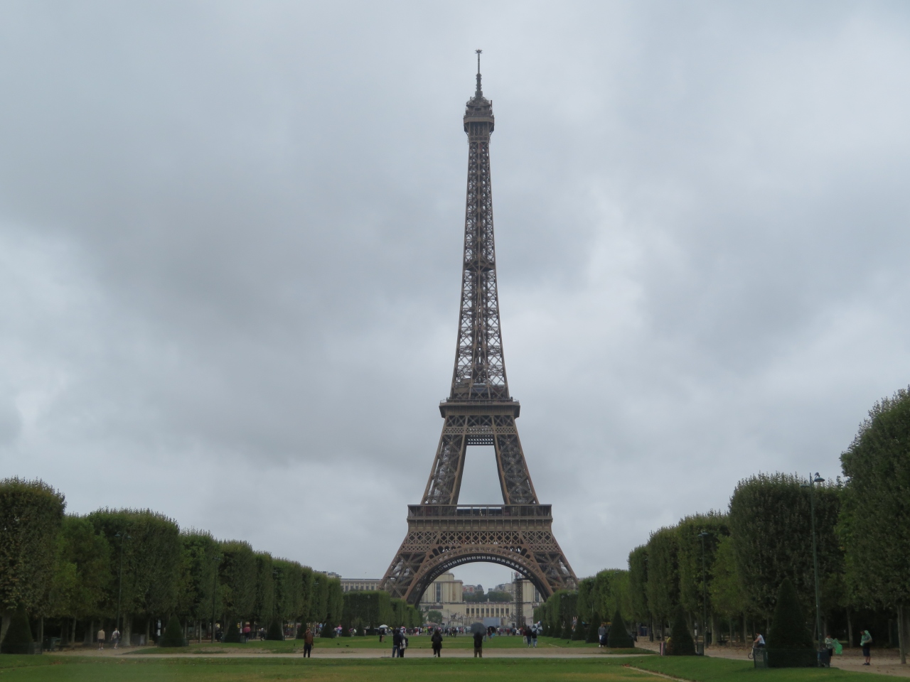 夏タビ パリ アムス パリの空の下を歩く パリ フランス の旅行記 ブログ By ぴぴまるさん フォートラベル