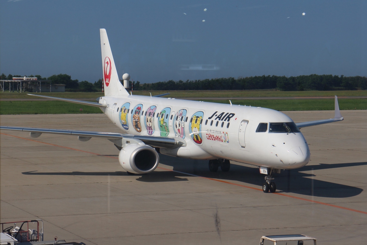 Jl2246便 新潟 伊丹 しまじろうジェット 機窓からの景色と移ろいゆく雲を楽しむ 新潟市 新潟県 の旅行記 ブログ By Fly Jinさん フォートラベル