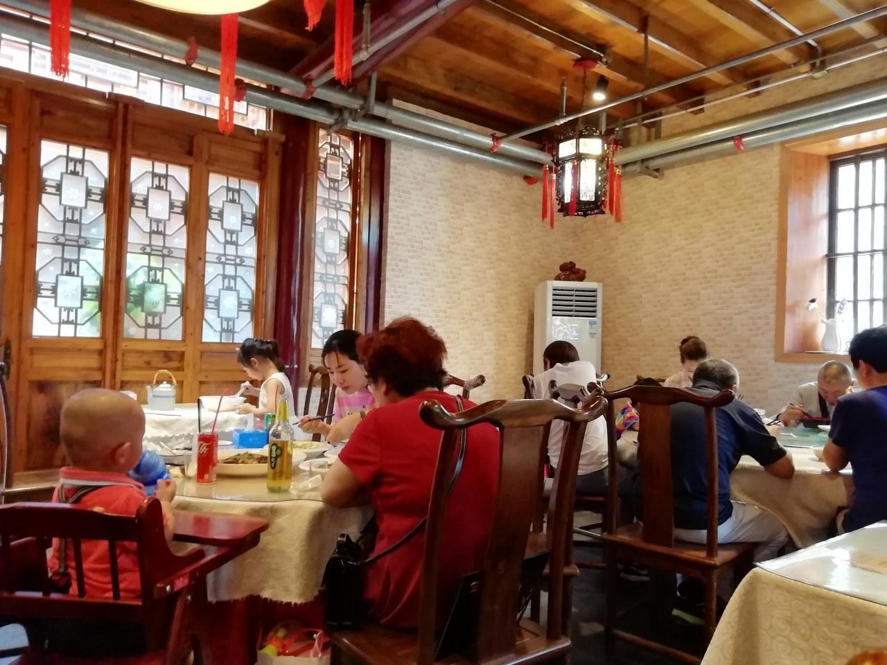 西津渡歴史文化街区の川頁会菜館はうまくて安くて早かった ちょっと微妙 食品安全等級公示19年６月中国 揚州 鎮江７泊８日 個人旅行 ６０ 鎮江 中国 の旅行記 ブログ By かめさん フォートラベル