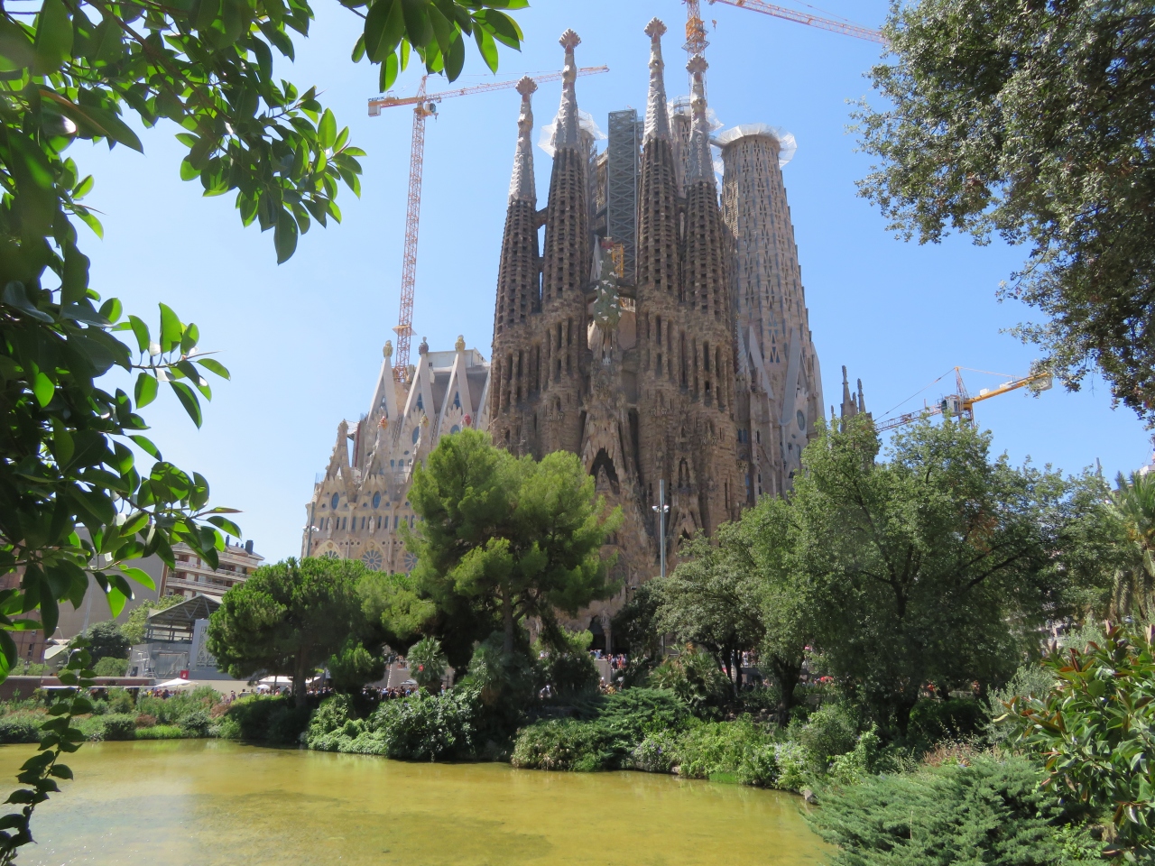 リスボン バルセロナ旅 サグラダファミリア グエル公園 カサ バトリョ編 ６ ８ バルセロナ スペイン の旅行記 ブログ By Freemanさん フォートラベル