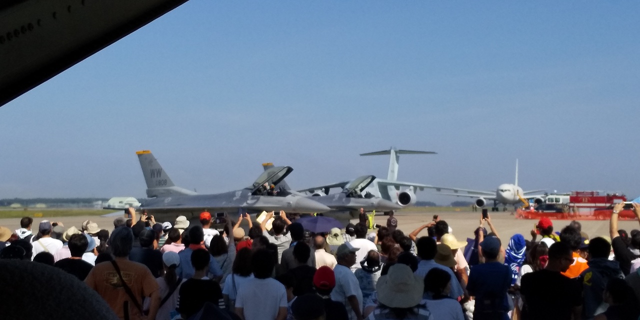 いろんな意味で暑い 19 三沢基地航空祭 三沢 青森県 の旅行記 ブログ By Remi Coさん フォートラベル