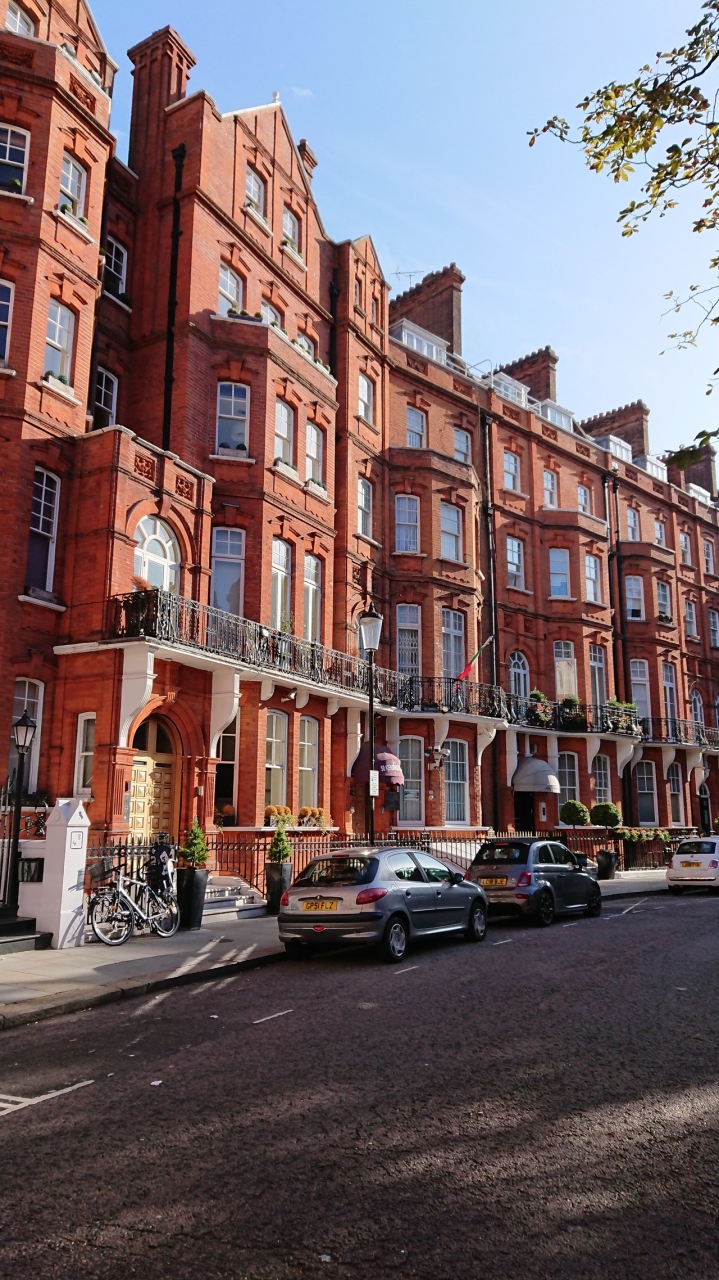 ノッティングヒルぶらり ケンジントンぶらり Mr Fogg S Tavernへ Sep19 ロンドン イギリス の旅行記 ブログ By Kh428さん フォートラベル