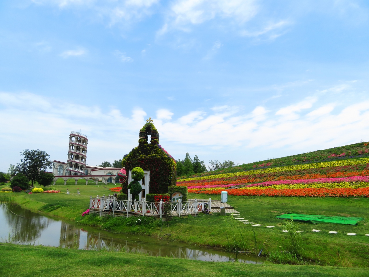 世界最大 花のテーマパーク 馬可波羅花世界楽園 マルコポーロ花世界楽園 水滴花丘 19年6月中国 揚州 鎮江7泊8日 個人旅行 122 揚州 中国 の旅行記 ブログ By かめさん フォートラベル 世界最大 花のテーマパーク 馬可波羅花世界楽園 マルコポーロ花世界楽園 水滴花丘 19年6月中国 揚州 鎮江7泊8日 個人旅行 122 揚州 中国 の旅行記 ブログ By かめさん フォートラベル