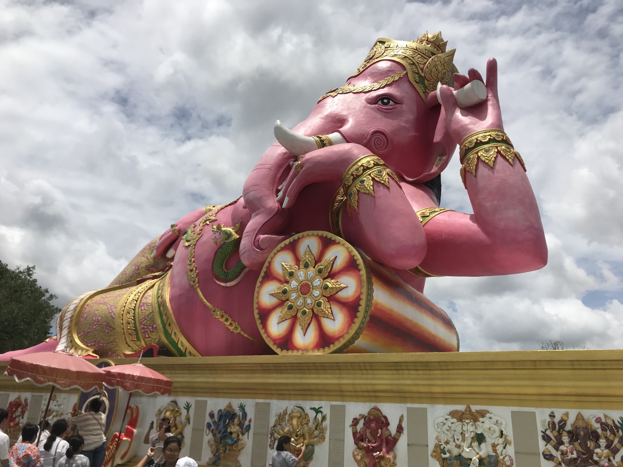 ピンクガネーシャ ワット ソン 百年市場ツアー参加してみました バンコク タイ の旅行記 ブログ By I Hさん フォートラベル
