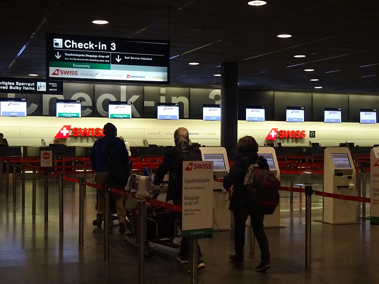 2019 スイス、イタリア鉄道紀行 (15 ) 最終回 チューリッヒ空港は遠かった