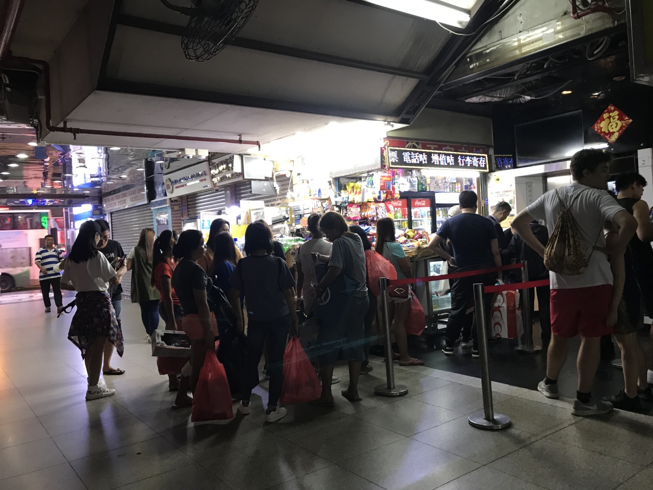 今だ香港っ Gogo大好きだよ チョンキンマンションからまったりな香港ツアースタート編 香港 香港 の旅行記 ブログ By Swalさん フォートラベル 今だ香港っ Gogo大好きだよ チョンキンマンションからまったりな香港ツアースタート編 香港 香港 の旅行記 ブログ By Swalさん フォートラベル