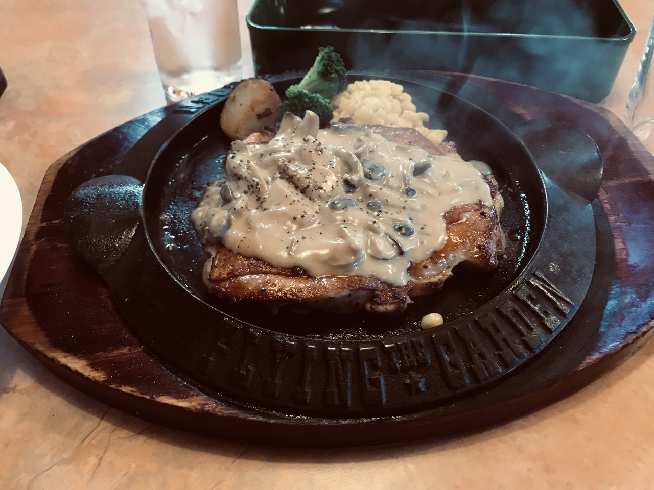 フライングガーデンはハンバーグが売りです 佐倉 四街道 千葉県 の旅行記 ブログ By 仕事旅さん フォートラベル
