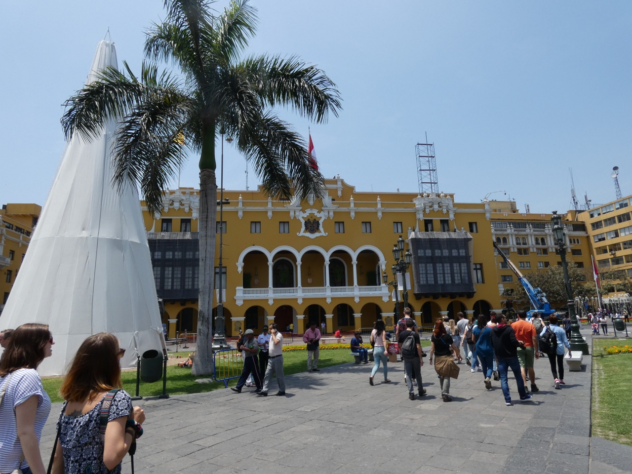 ペルー リマ アルマス広場 Plaza De Armas Lima Peru リマ ペルー の旅行記 ブログ By ちふゆさん フォートラベル ペルー リマ アルマス広場 Plaza De Armas Lima Peru リマ ペルー の旅行記 ブログ By ちふゆさん フォートラベル