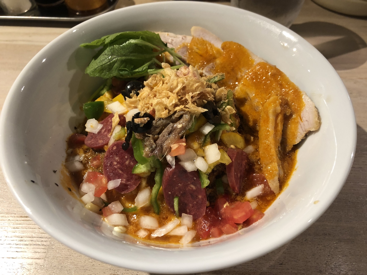 大井町発の創作麺店 アジトイズム 他の追随を許さない独創的なピザ蕎麦でtryラーメン大賞の汁なし部門で4連覇を果たしたオタク好みの名店 大森 大井町 東京 の旅行記 ブログ By Antonioさん フォートラベル 大井町発の創作麺店 アジトイズム 他の追随を許さない独創的なピザ蕎麦でtryラーメン大賞の汁なし部門で4連覇を果たしたオタク好みの名店 大森 大井町 東京 の旅行記 ブログ By Antonioさん フォートラベル