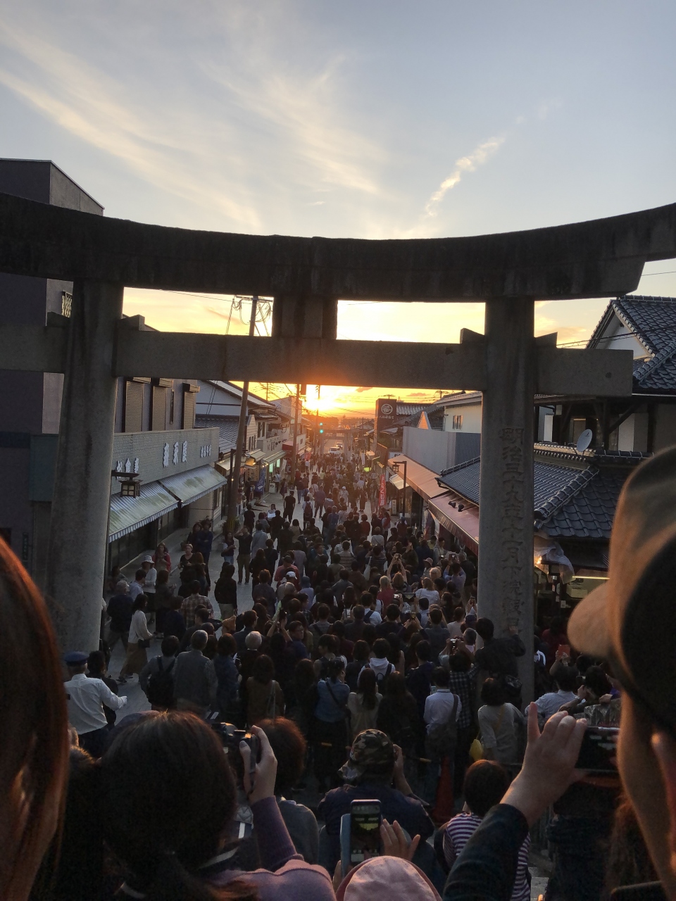 福岡 大分の旅2 太宰府天満宮と嵐のcm 光の道 の宮地嶽神社 大宰府 福岡県 の旅行記 ブログ By Pikapikaさん フォートラベル