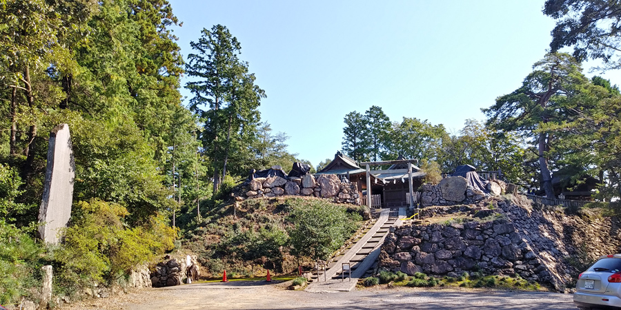 唐沢山城跡に建つ唐沢山神社へ 佐野 栃木県 の旅行記 ブログ By Belleduneさん フォートラベル
