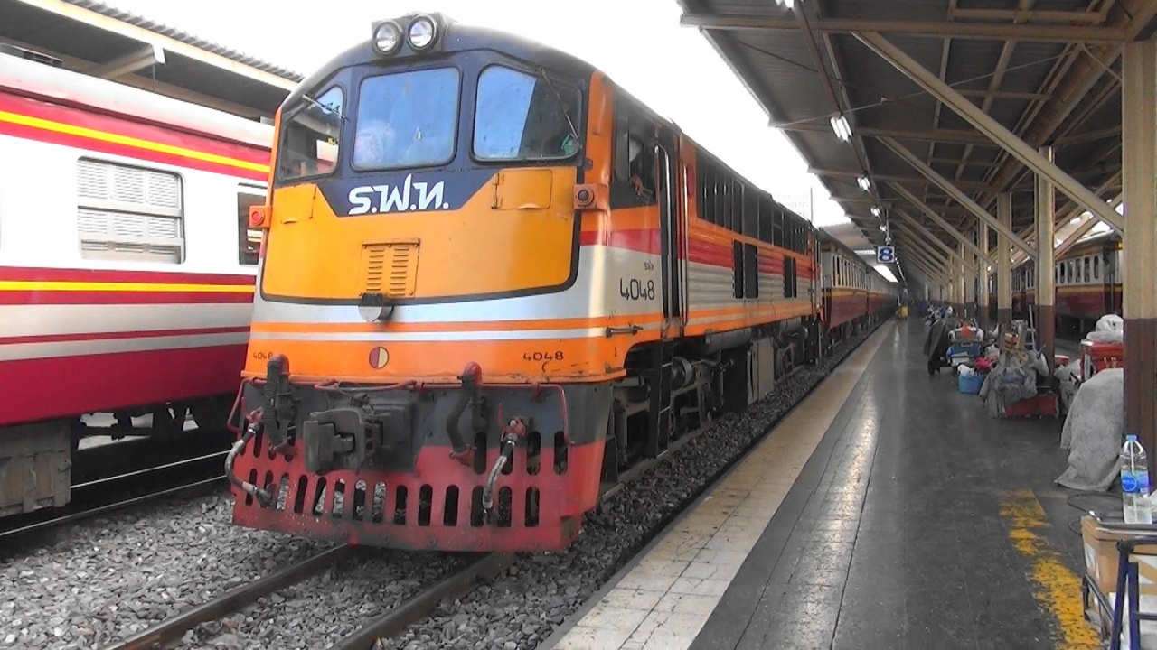 たった18円 で楽しませてくれる上に ドンムアン国際空港へ行ける タイ国鉄 旧型客車の鈍行列車 バンコク タイ の旅行記 ブログ By Amさん フォートラベル たった18円 で楽しませてくれる上に ドンムアン国際空港へ行ける タイ国鉄 旧型客車の鈍行列車 バンコク タイ の旅行記 ブログ By Amさん フォートラベル