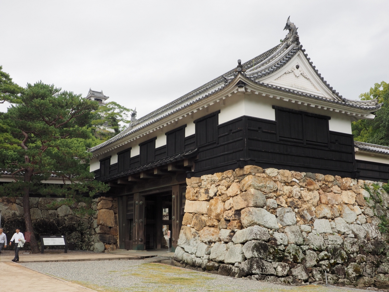 秋のおいしい出張 第2弾 最終日 高知城 土佐神社 かつおの藁焼き体験 4トラ日本地図塗りつぶし完了 高知市 高知県 の旅行記 ブログ By ぬいぬいさん フォートラベル 秋のおいしい出張 第2弾 最終日 高知城 土佐神社 かつおの藁焼き体験 4トラ日本地図塗りつぶし完了 高知市 高知県 の旅行記 ブログ By ぬいぬいさん フォートラベル