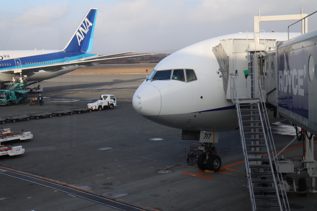 羽田 新千歳 Nh65便 羽田空港ラウンジとプレミアムクラスの食事 羽田 東京 の旅行記 ブログ By Fly Jinさん フォートラベル