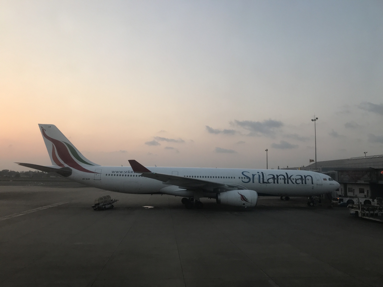 スリランカ航空のビジネスクラスに乗る Jgcへの足掛かりに コロンボ スリランカ の旅行記 ブログ By Hiloiukiさん フォートラベル