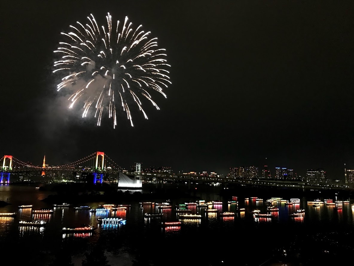 結婚記念日にお台場ヒルトン宿泊と花火 お台場 東京 の旅行記 ブログ By Billion Meguさん フォートラベル