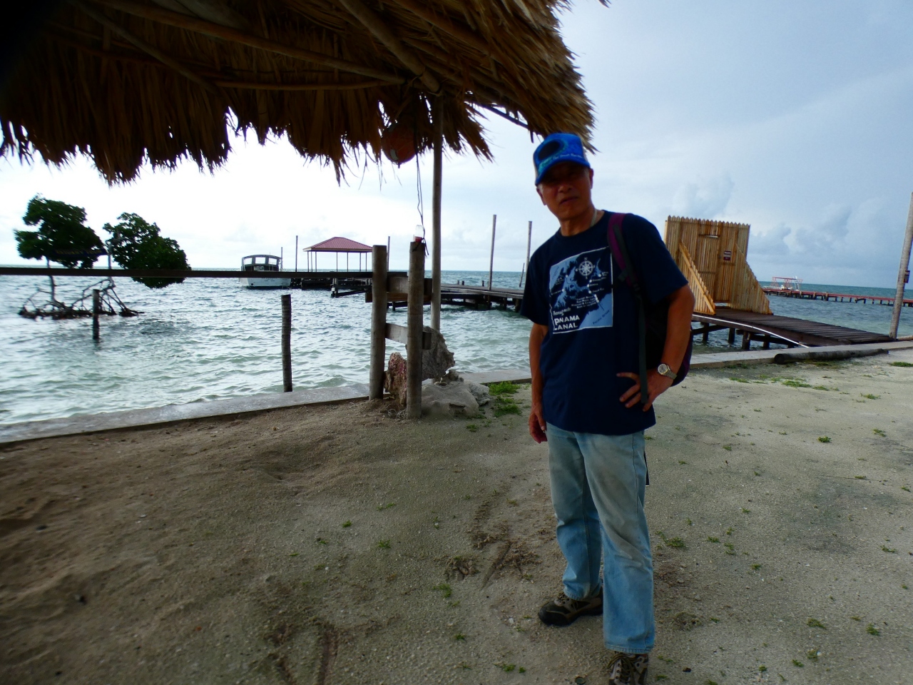 ベリーズ 雨のキーカーカー Rain In Caye Caulker Belize キー カーカー ベリーズ の旅行記 ブログ By ちふゆさん フォートラベル