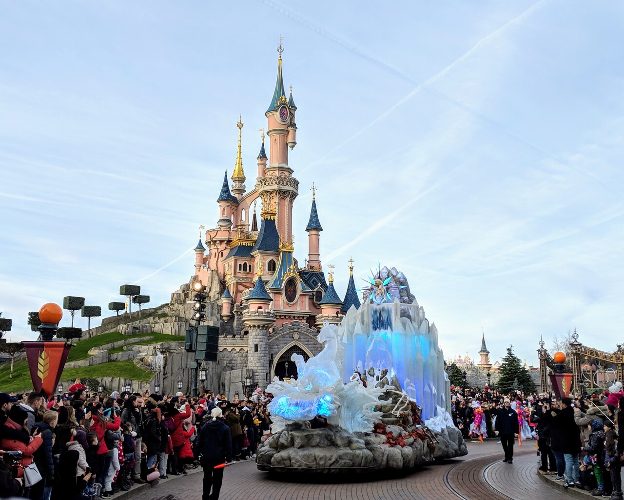 Dlpアナ雪2イベント Frozen Celebration 徹底解説 ディズニーランド リゾート パリ周辺 フランス の旅行記 ブログ By かすぱるさん フォートラベル