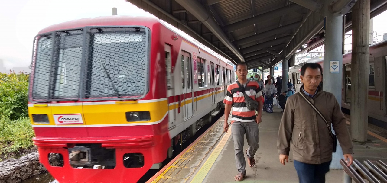 ジャカルタに日本の中古電車を訪ねて ジャカルタ インドネシア の旅行記 ブログ By Kyosakuさん フォートラベル ジャカルタに日本の中古電車を訪ねて ジャカルタ インドネシア の旅行記 ブログ By Kyosakuさん フォートラベル