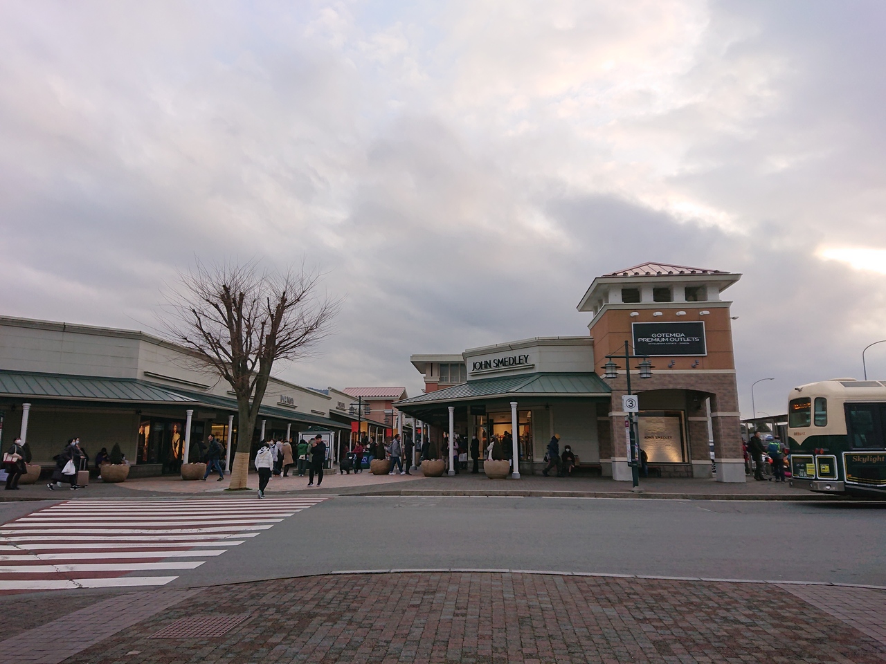 御殿場プレミアム アウトレット A ２泊３日の旅 その 御殿場 静岡県 の旅行記 ブログ By Canola さん フォートラベル