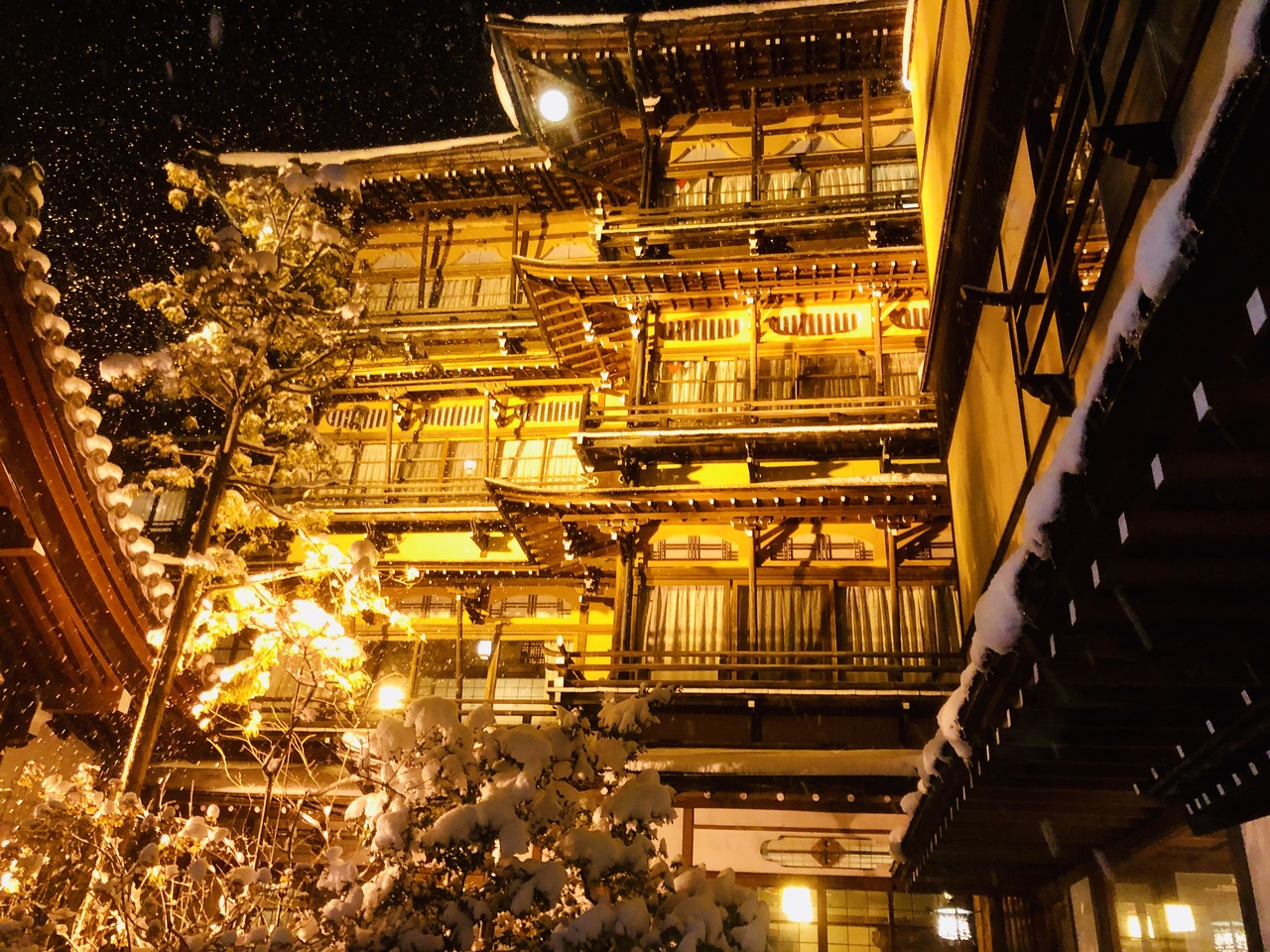 雪の遣いが往く北信の旅 その 歴史の宿 金具屋ライトアップ 温泉と朝食 地獄谷野猿公苑へ 湯田中渋温泉郷 志賀高原 長野県 の旅行記 ブログ By エヌエヌさん フォートラベル 雪の遣いが往く北信の旅 その 歴史の宿 金具屋ライトアップ 温泉と朝食 地獄谷野猿公苑へ 湯田中渋温泉郷 志賀高原 長野県 の旅行記 ブログ By エヌエヌさん フォートラベル