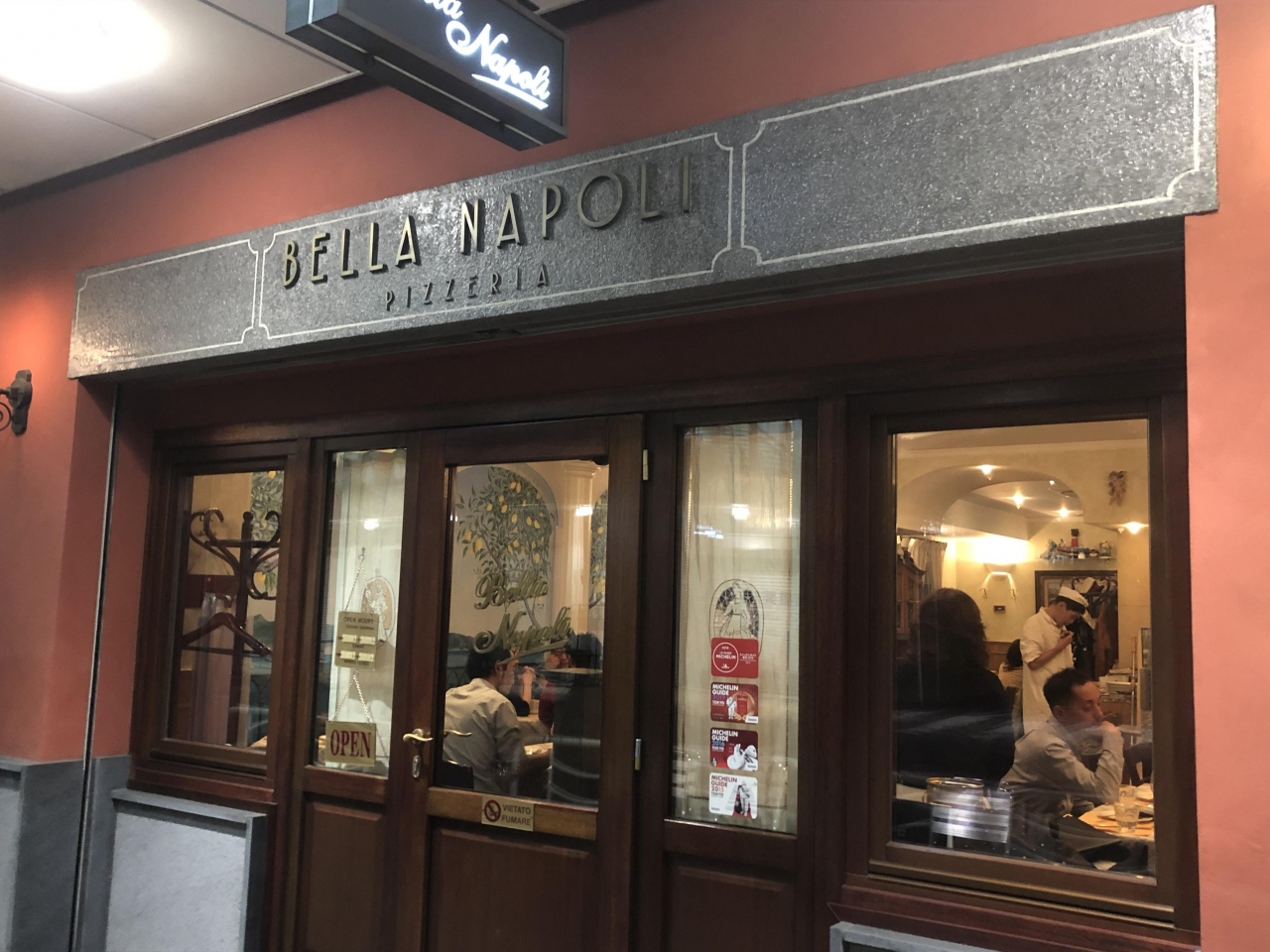 森下発のピッツァ店 ベッラ ナポリ 都内屈指のナポリピッツァが食べられる下町の名店 ミシュラン東京ビブグルマン掲載の常連店 木場 東陽町 清澄 東京 の旅行記 ブログ By Antonioさん フォートラベル