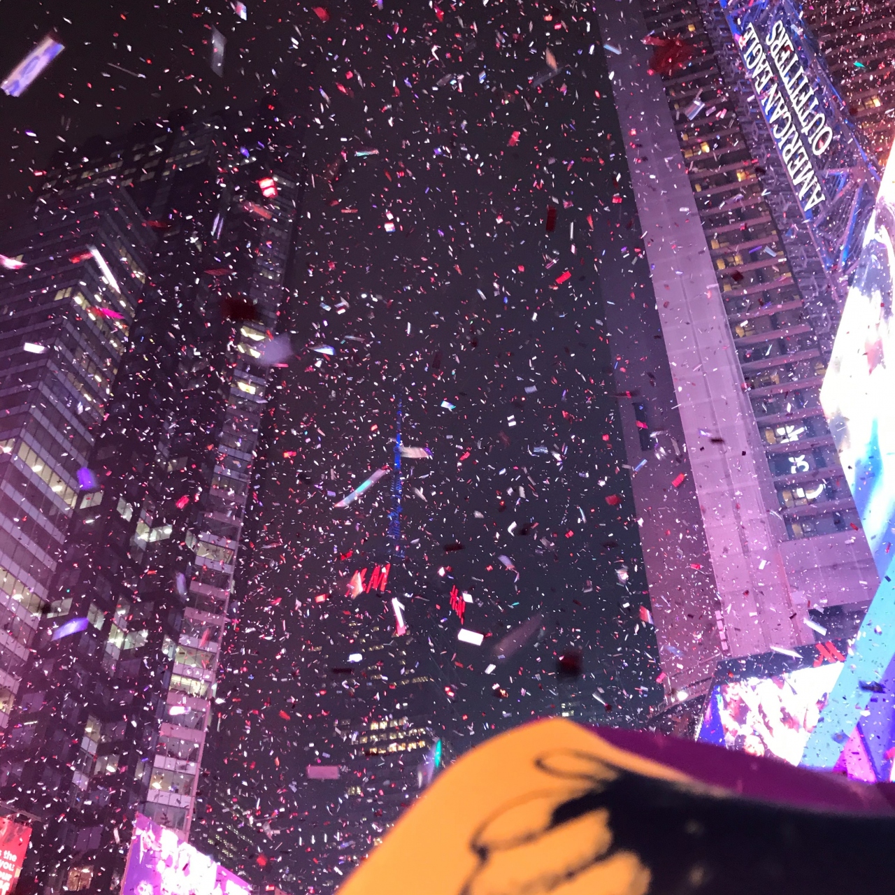ニューヨーク 19年末年始 カウントダウン 女2人旅 カウントダウン本番 ニューヨーク アメリカ の旅行記 ブログ By Hiroさん フォートラベル ニューヨーク 19年末年始 カウントダウン 女2人旅 カウントダウン本番 ニューヨーク アメリカ の旅行記 ブログ By Hiroさん フォートラベル