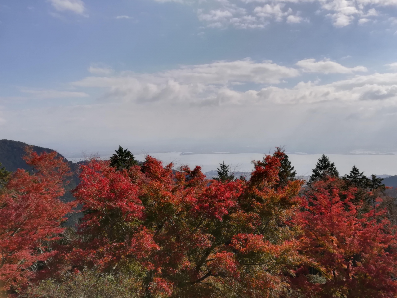 4回目の琵琶湖マリオット その前に紅葉の延暦寺と口コミの良かったaunty Mee Burger経由です 大津 滋賀県 の旅行記 ブログ By Cha Chanのママさん フォートラベル
