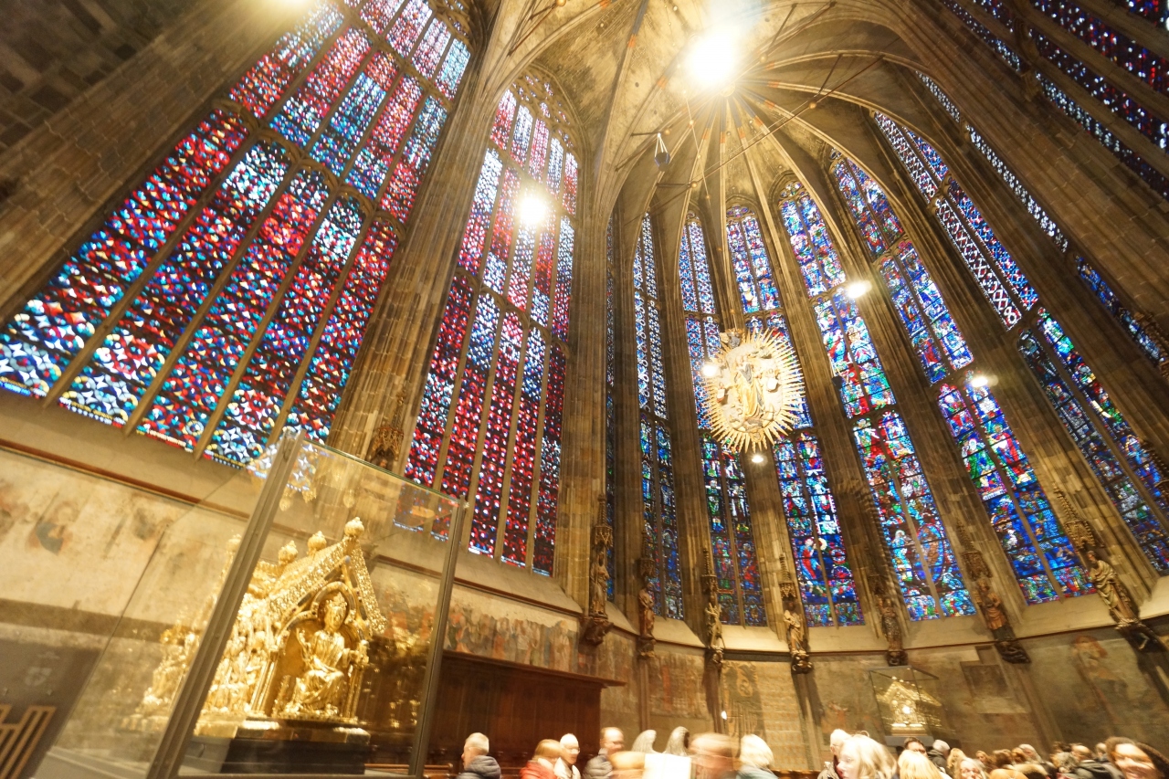 ドイツ旅行記4日目 アーヘン大聖堂 ケルン大聖堂 世界遺産 クリスマスマーケット アーヘン ドイツ の旅行記 ブログ By Muiさん フォートラベル