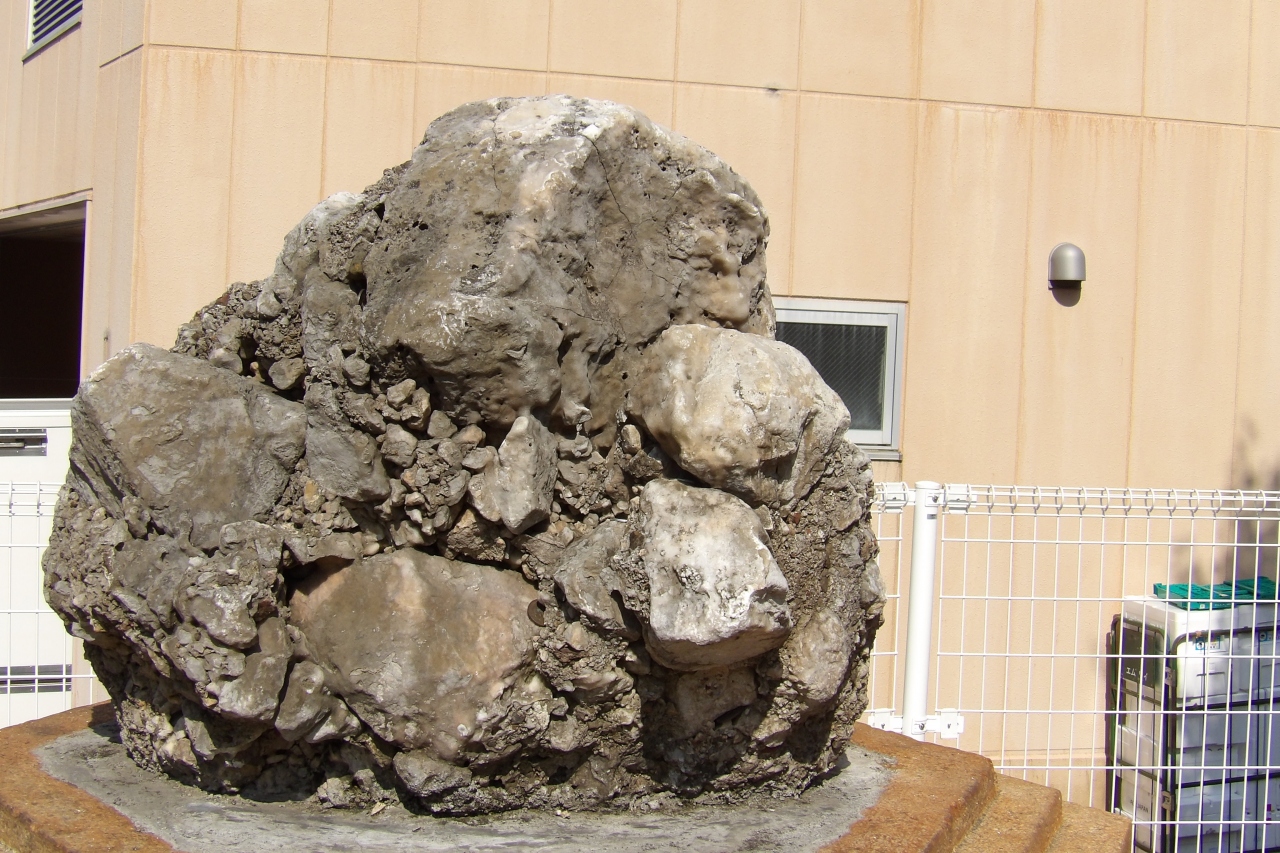 糸縄神社のさざれ石 横浜市南区六ッ川1 東神奈川 保土ヶ谷 弘明寺 神奈川県 の旅行記 ブログ By ドクターキムルさん フォートラベル 糸縄神社のさざれ石 横浜市南区六ッ川1 東神奈川 保土ヶ谷 弘明寺 神奈川県 の旅行記 ブログ By ドクターキムルさん フォートラベル
