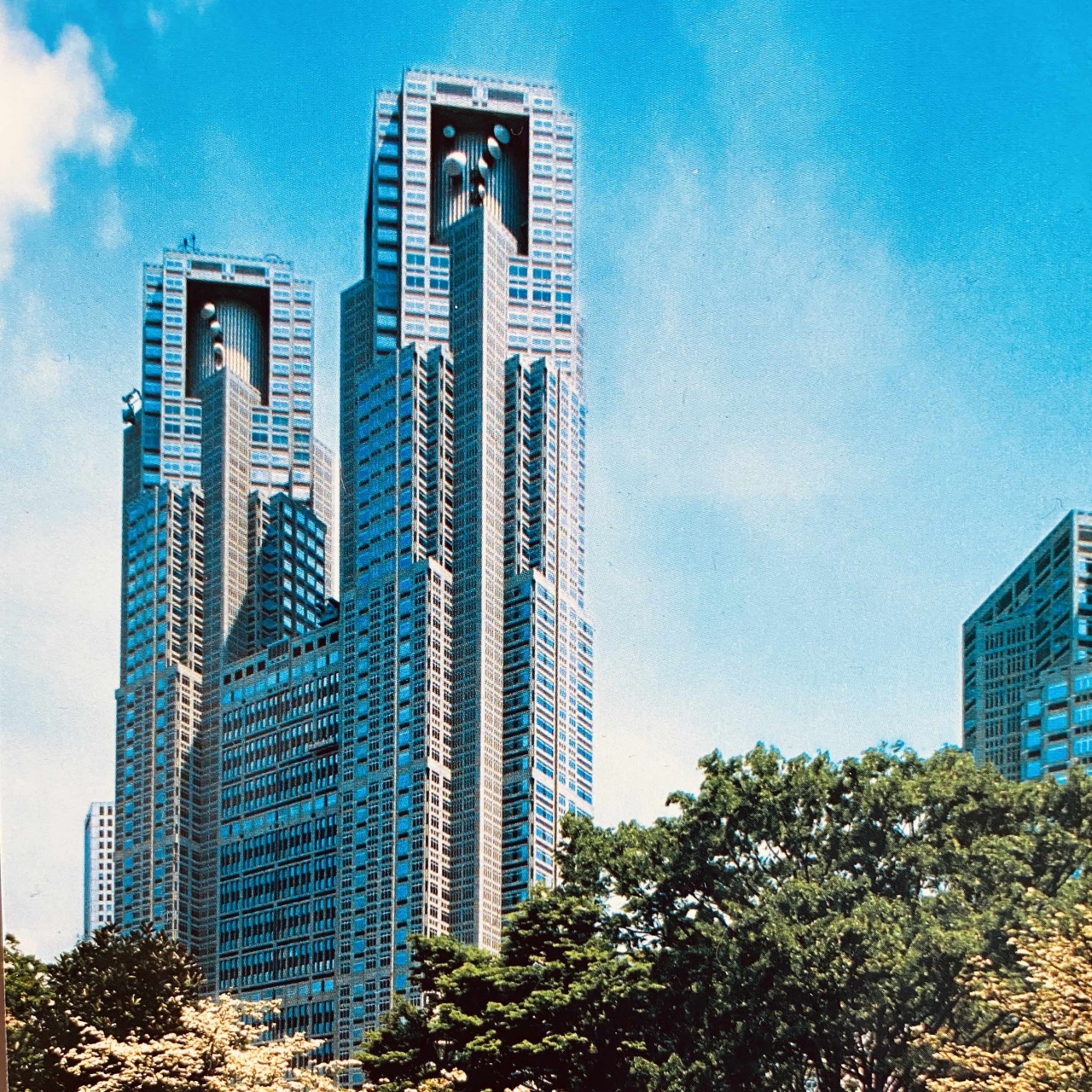 Go To 東京都庁 テスラ充電無料 展望台も無料 しかもガラガラ 新宿 東京 の旅行記 ブログ By アイアムokさん フォートラベル