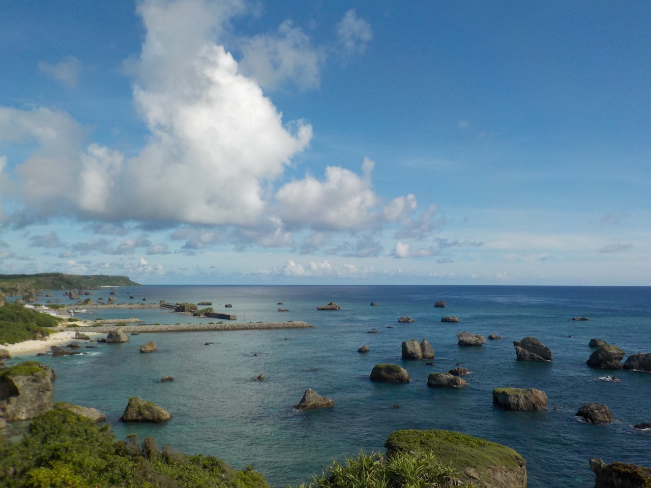 夏 宮古島 東平安名崎から吉野海岸 新城海岸でシュノーケリングをしました 宮古島 沖縄県 の旅行記 ブログ By しろくまクンクンさん フォートラベル 夏 宮古島 東平安名崎から吉野海岸 新城海岸でシュノーケリングをしました 宮古島 沖縄県 の旅行記 ブログ By しろくまクンクンさん フォートラベル