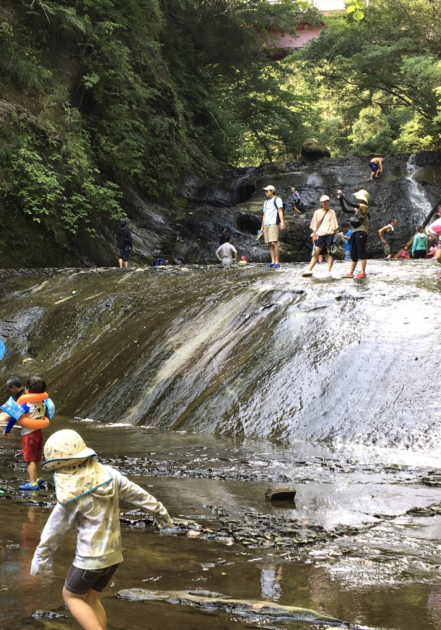 日帰り 4歳1ヶ月豊英大滝と鴨川磯遊び〆の勝浦タンタン麺 千葉県の旅行記 ブログ By もぐたんさん フォートラベル