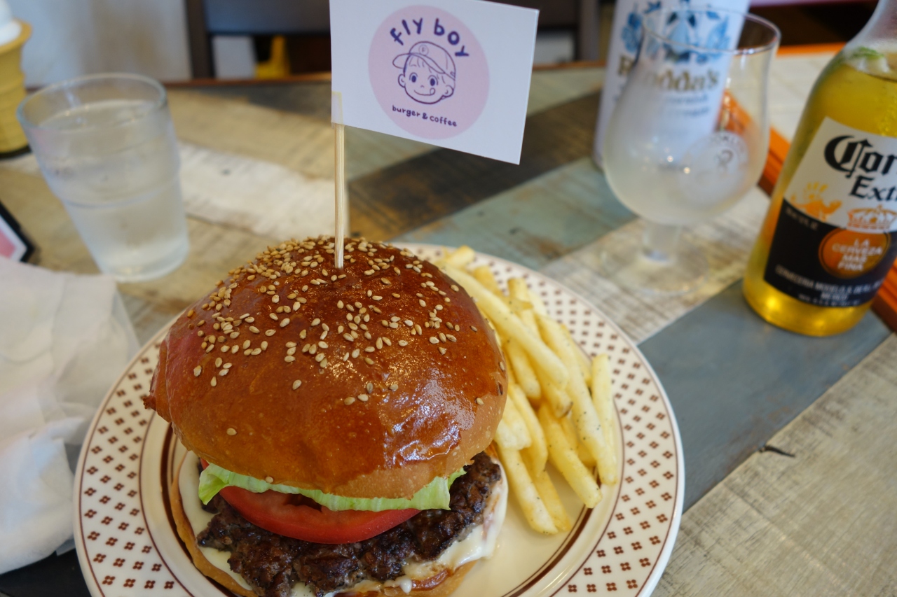 08 大阪 鷺洲のハンバーガー屋さん Fly Boyでハンバーガーとコロナ キタ 大阪駅 梅田 大阪 の旅行記 ブログ By Hhbさん フォートラベル