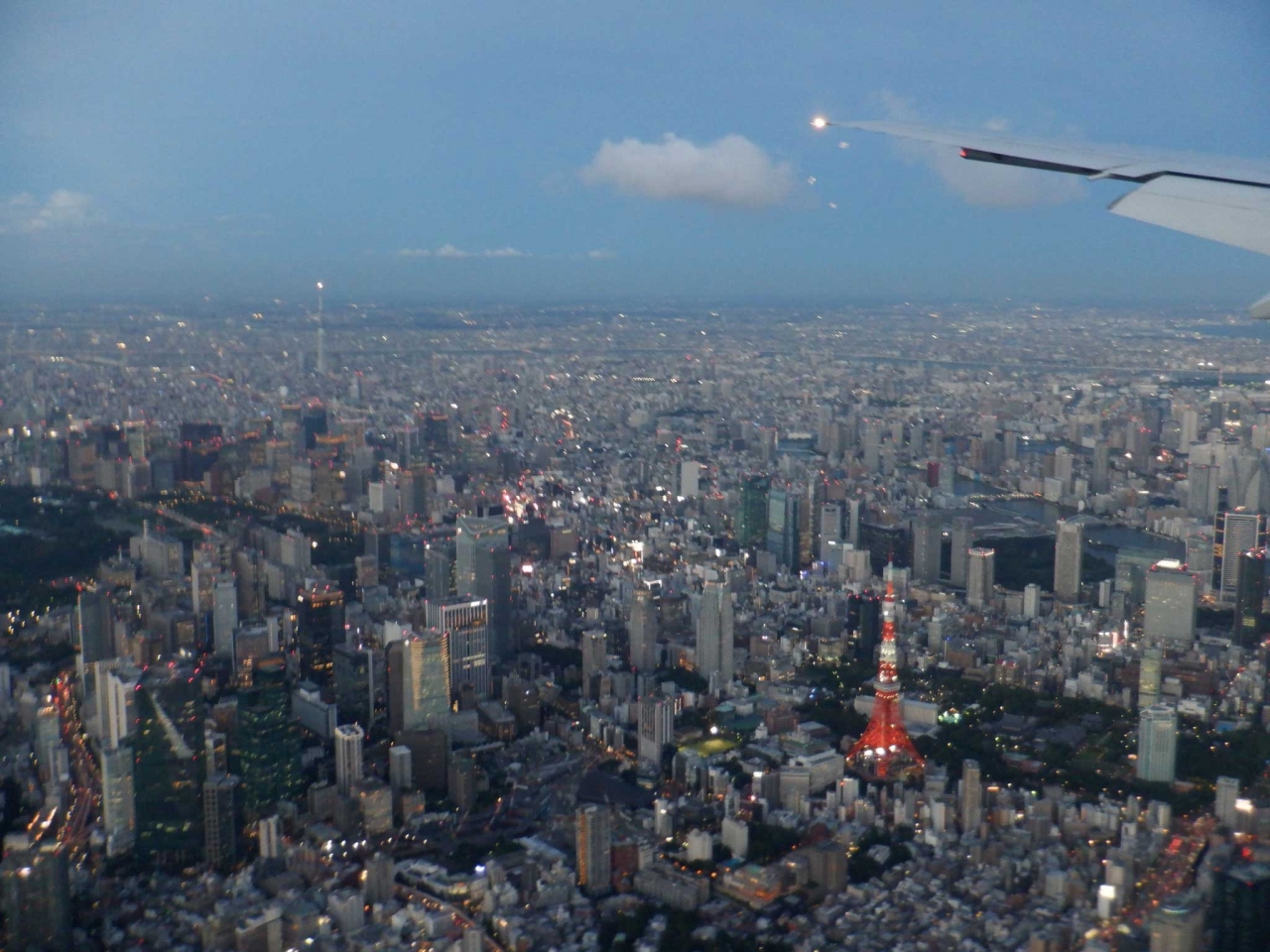 Jalどこかにマイルで日帰り那覇にまいる スカイツリー 東京タワー 都心上空な着陸 那覇 沖縄県 の旅行記 ブログ By Azさん フォートラベル Jalどこかにマイルで日帰り那覇にまいる スカイツリー 東京タワー 都心上空な着陸 那覇 沖縄県 の旅行記 ブログ By Azさん フォートラベル
