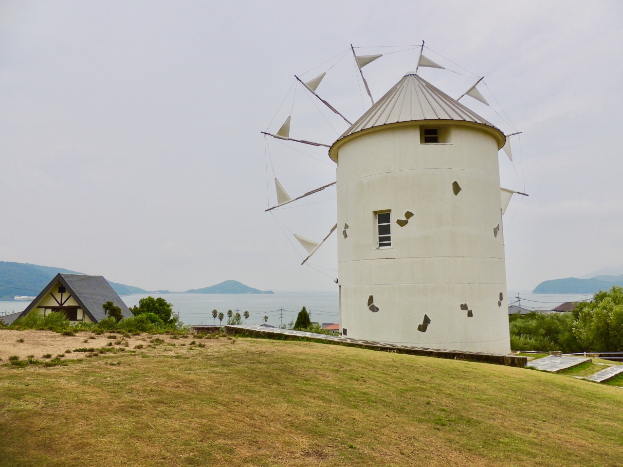 香川満喫 瀬戸大橋から丸亀城 金比羅宮 栗林公園 小豆島 高松城 高松 香川県 の旅行記 ブログ By アラカンさん フォートラベル 香川満喫 瀬戸大橋から丸亀城 金比羅宮 栗林公園 小豆島 高松城 高松 香川県 の旅行記 ブログ By アラカンさん フォートラベル